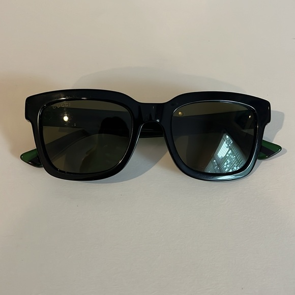 VINTAGE GUCCI SUNNIES - Picture 4 of 4